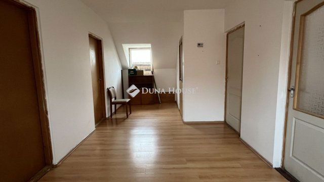 Eladó családi ház, Gyenesdiáson 134.9 M Ft, 7 szobás