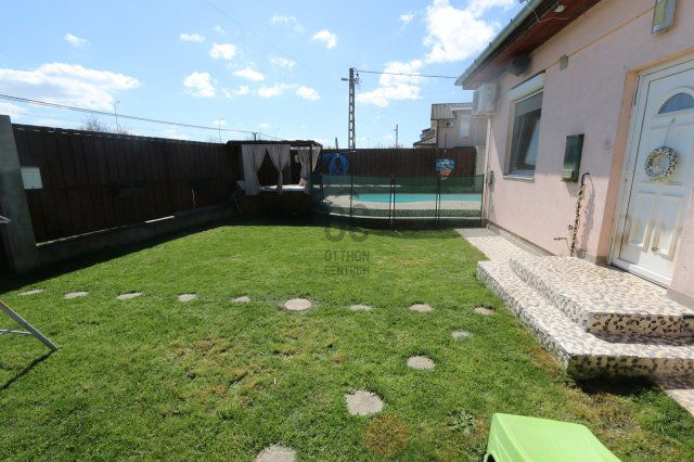 Eladó ikerház, Kistarcsán 99.99 M Ft, 4 szobás