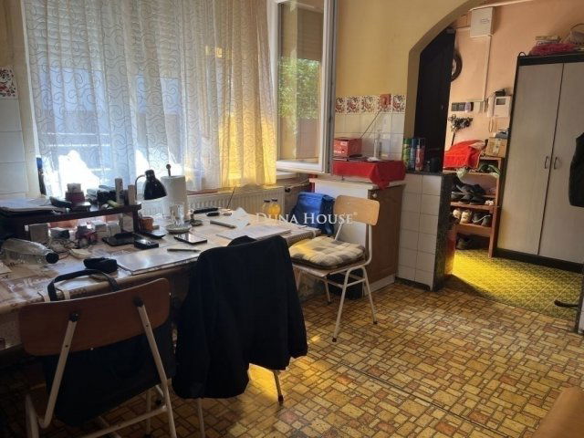 Eladó családi ház, Monorierdőn 60 M Ft, 4 szobás