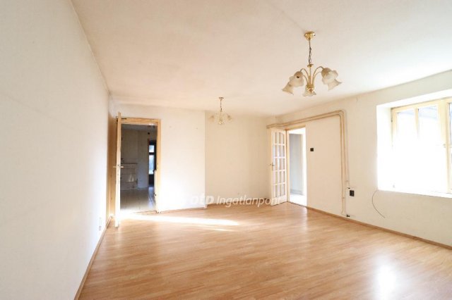 Eladó családi ház, Budapesten, II. kerületben 124.9 M Ft