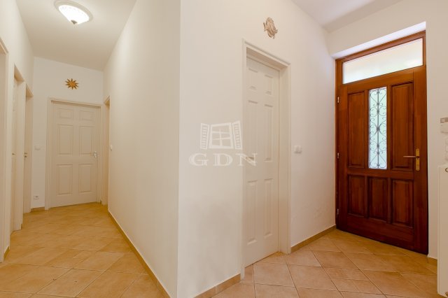 Eladó családi ház, Zamárdiban 238.8 M Ft, 4 szobás