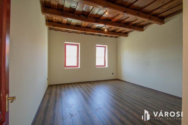 Eladó családi ház, Pákán 23.9 M Ft, 2 szobás