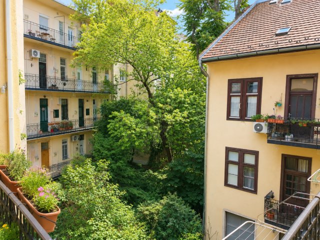 Eladó téglalakás, Budapesten, I. kerületben 109.9 M Ft, 2 szobás