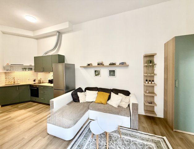 Eladó téglalakás, Budapesten, VI. kerületben 85.9 M Ft, 2 szobás