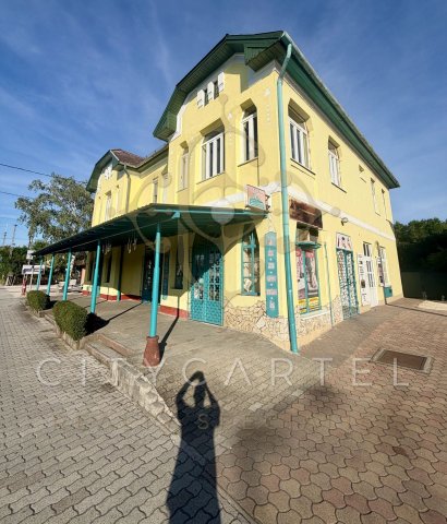 Eladó üzlethelyiség, Balatonbogláron 120 M Ft, 2 szobás