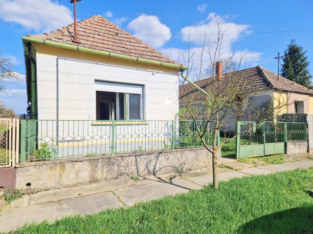 Eladó családi ház, Zalaváron 19 M Ft, 3 szobás