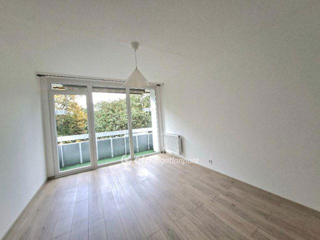Eladó panellakás, Budapesten, XV. kerületben 78.9 M Ft, 3 szobás