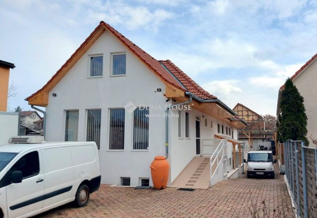 Eladó ipari ingatlan, Fóton 199 M Ft / költözzbe.hu