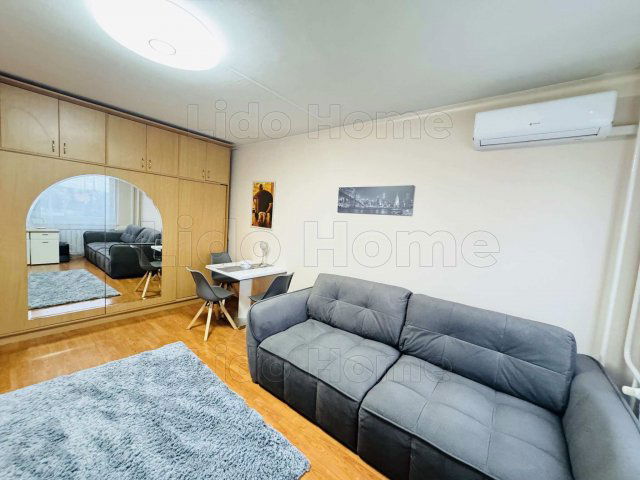 Eladó panellakás, Győrött 51.9 M Ft, 2 szobás