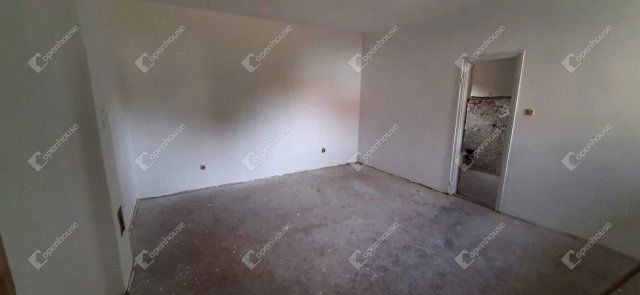 Eladó családi ház, Zalabaksán 18 M Ft, 4 szobás