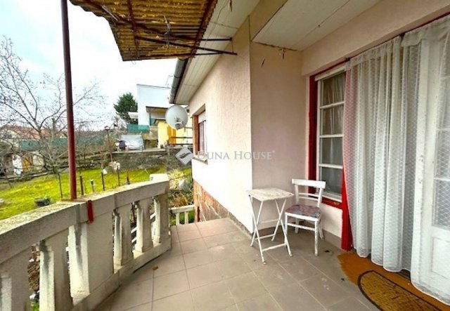 Eladó családi ház, Budapesten, III. kerületben 159 M Ft