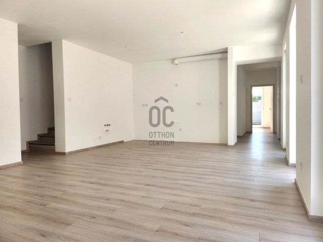 Eladó ikerház, Debrecenben 159 M Ft, 5 szobás