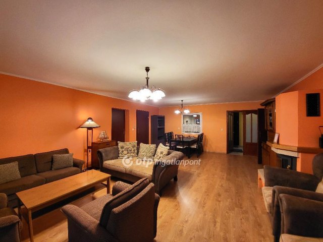 Eladó hotel, Balatonkenesén 398 M Ft / költözzbe.hu