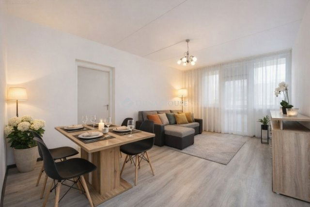 Eladó téglalakás, Budapesten, VIII. kerületben 77 M Ft, 3 szobás