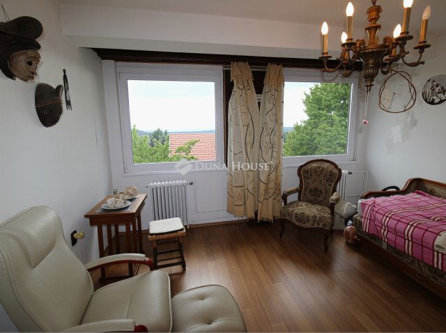 Eladó téglalakás, Budakeszin 87 M Ft, 3 szobás