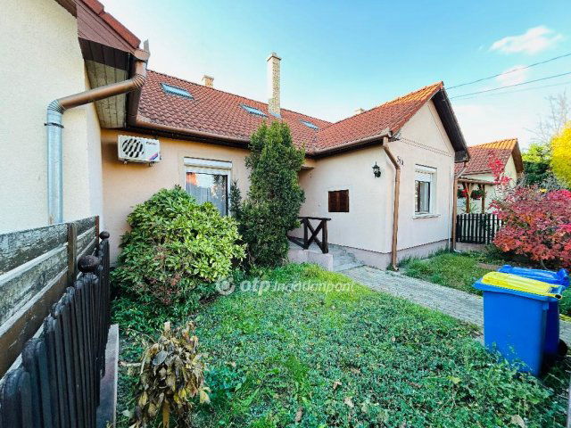 Eladó sorház, Debrecenben 119.5 M Ft, 1+4 szobás