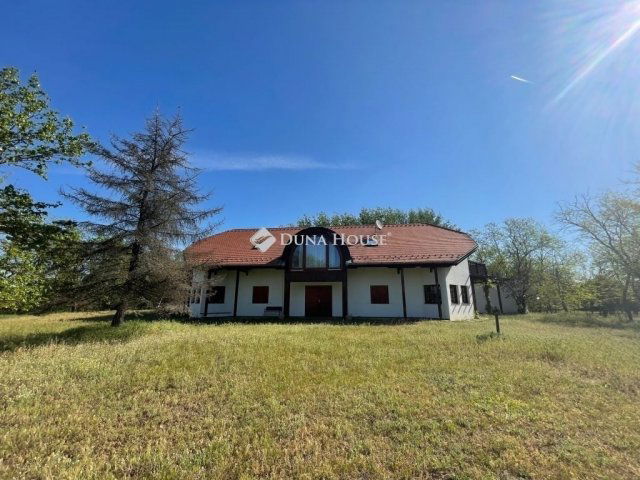 Eladó mezogazdasagi ingatlan, Kerekegyházán 99.99 M Ft