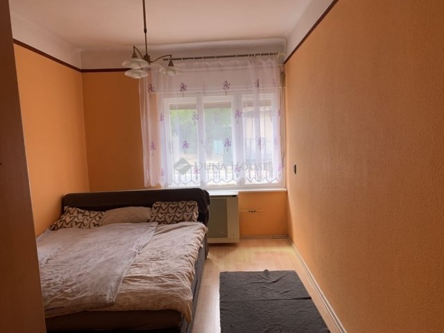 Eladó családi ház, Isaszegen 66 M Ft, 3 szobás