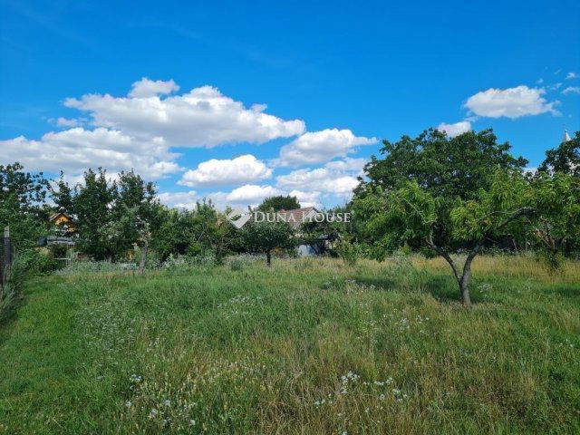 Eladó családi ház, Balatonszabadiban 65 M Ft, 5 szobás