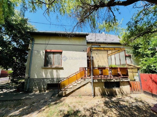 Eladó családi ház, Dányon 43.5 M Ft, 3 szobás