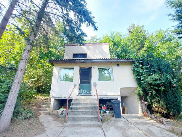 Eladó nyaraló, Kistokajon 9.99 M Ft, 1+1 szobás