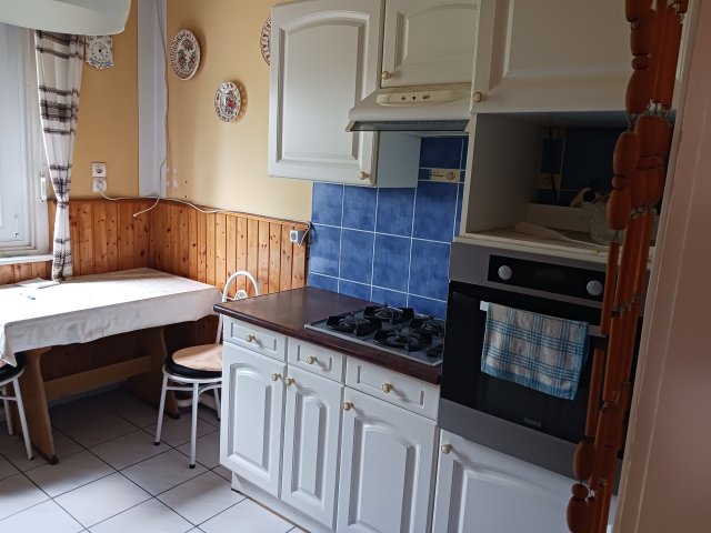 Eladó családi ház, Pápán 42.5 M Ft, 2+1 szobás