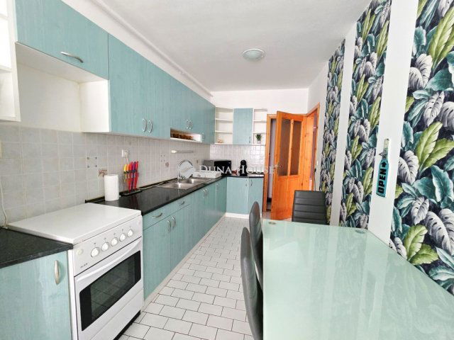 Kiadó téglalakás, albérlet, Pécsett 220 E Ft / hó, 3 szobás