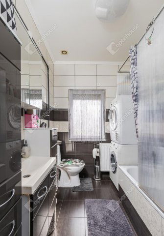 Eladó családi ház, Gyömrőn 189 M Ft, 15 szobás