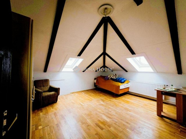 Eladó téglalakás, Sopronban, Frankenburg úton 89 M Ft, 5 szobás