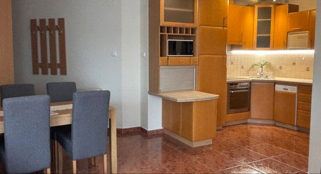 Eladó téglalakás, Tatán 69.99 M Ft, 3 szobás