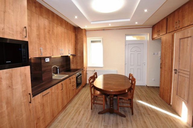 Eladó téglalakás, Debrecenben 79 M Ft, 3 szobás