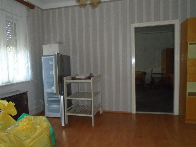 Eladó családi ház, Tiszakécskén 16.9 M Ft, 2 szobás