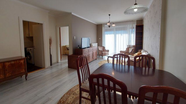 Eladó téglalakás, Budapesten, III. kerületben, Lajos utcában