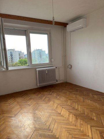 Eladó panellakás, Debrecenben 64.9 M Ft, 3 szobás