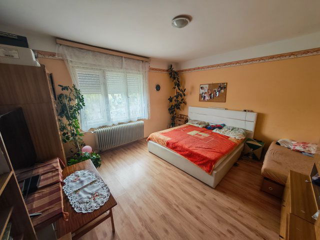 Eladó családi ház, Gadányban 32.99 M Ft, 4 szobás