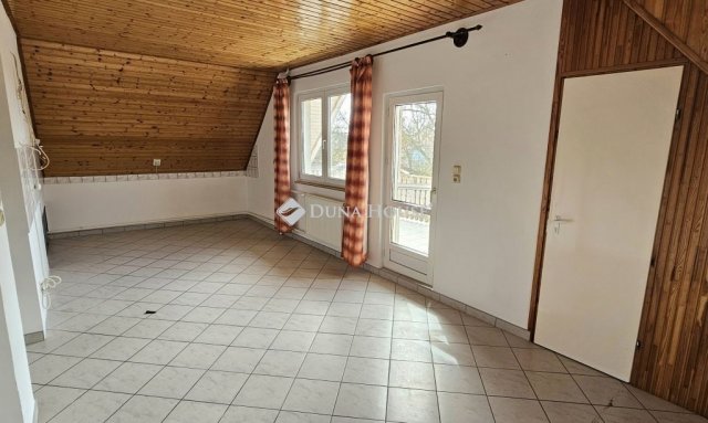 Eladó családi ház, Siklóson 105 M Ft, 3 szobás