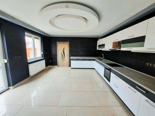 Eladó családi ház, Budapesten, XV. kerületben 149.9 M Ft