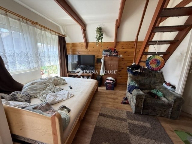 Eladó téglalakás, Monoron 90 M Ft, 7 szobás