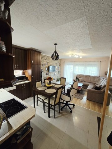 Eladó téglalakás, Mosonmagyaróváron 63.9 M Ft, 3 szobás