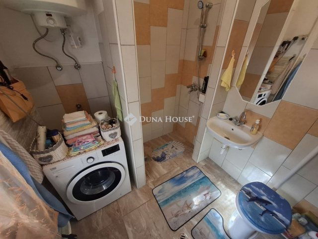 Eladó családi ház, Tiszaalpáron 23.5 M Ft, 2 szobás