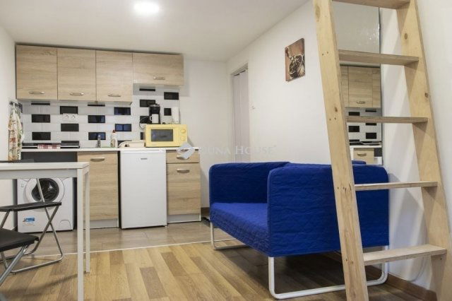 Eladó téglalakás, Budapesten, VIII. kerületben 32 M Ft, 1 szobás