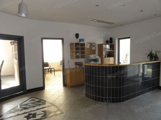 Kiadó ipari ingatlan, Kecskeméten 1875 E Ft / hó