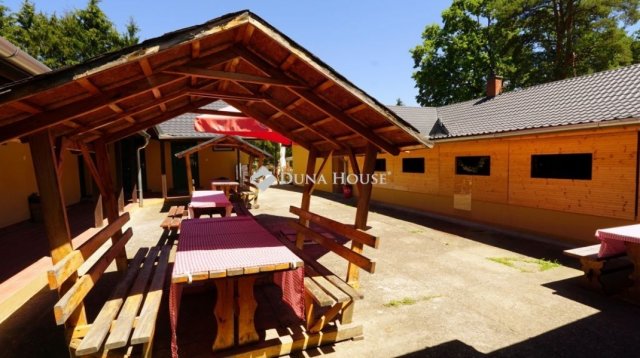 Eladó hotel, Hegyhátszentjakabon 120 M Ft, 10 szobás