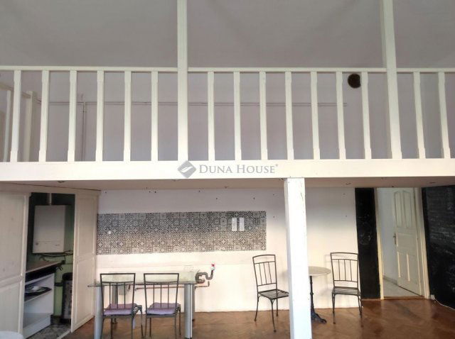 Eladó üzlethelyiség, Szombathelyen, Hollán Ernő utcában