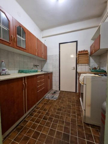 Eladó családi ház, Egyházaskeszőn 39.9 M Ft, 3+1 szobás