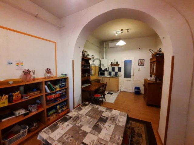 Eladó családi ház, Dunaharasztin 129.5 M Ft, 6 szobás