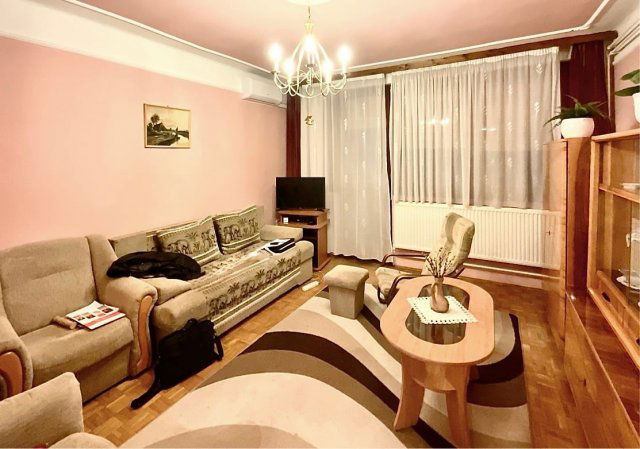 Eladó téglalakás, Pápán 6 M Ft, 1 szobás