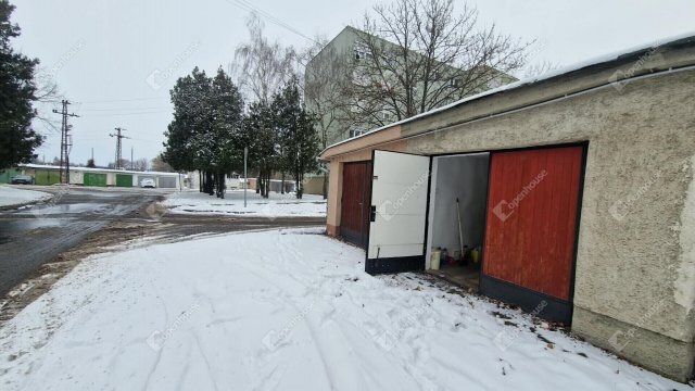 Kiadó garázs, Komáromban 50 E Ft / hó / költözzbe.hu