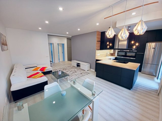 Kiadó téglalakás, albérlet, XI. kerületben, Ormay udvarban