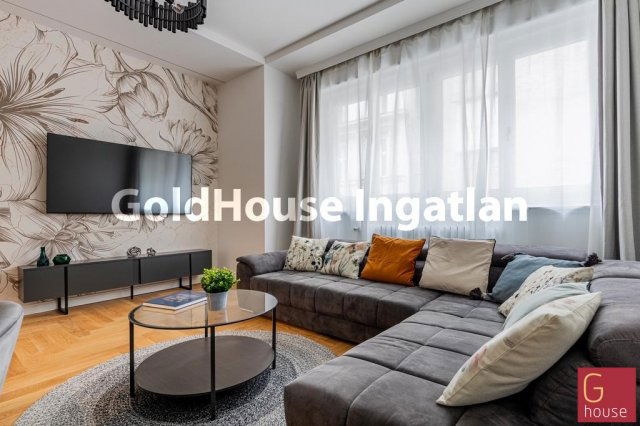 Eladó téglalakás, Budapesten, VI. kerületben, Paulay Ede utcában